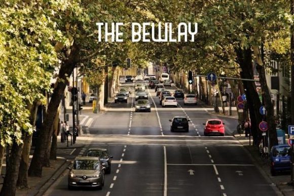 The Bewlay: A Modern Display Typeface for Creative Projects